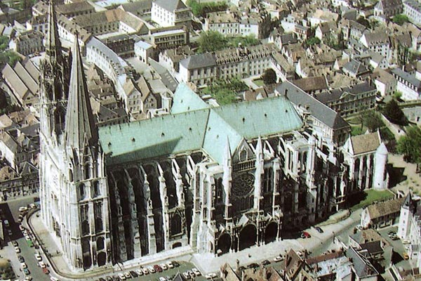 Catedral de Chartres paris virgen milagrosa