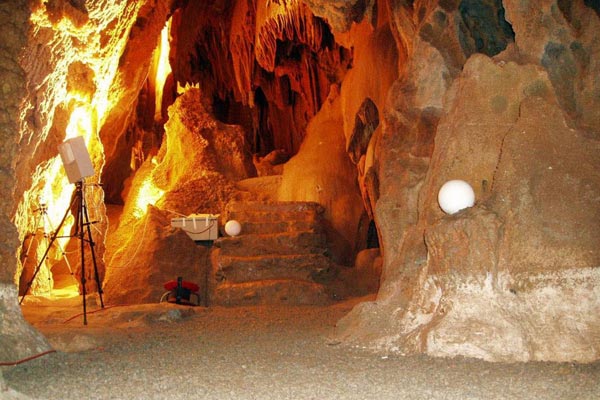 Las-cuevas-de-Santimamiñe-virgen-de-umbe-maria-por-el-mundo