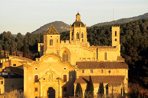 Real-Monasterio-de-Santa-María-de-Poblet-virgen-de-la-merce-barcelona