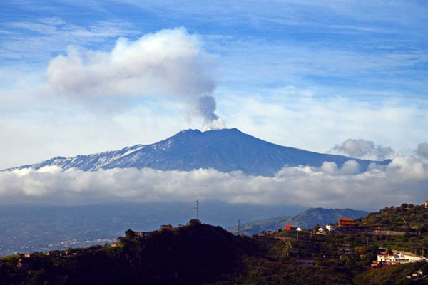 Monte-Etna-virgen-de-las-lagrimas