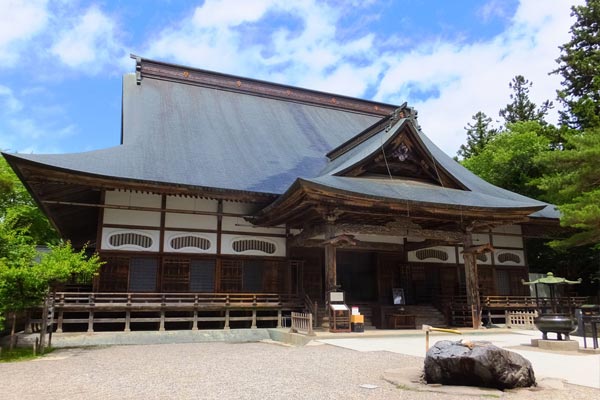 El-Templo-Chusonji-y-la-sala-de-oro-Konjikido