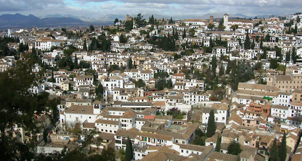Albaicín de Granada virgen del espino maria por el mundo
