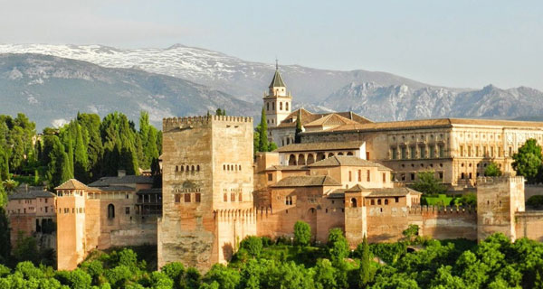 Alhambra-de-granada-virgen-del-espino