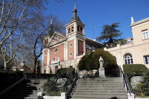 basilica-nuestra-senora-atocha-madrid-virgen-del-olvido-maria-por-el-mundo
