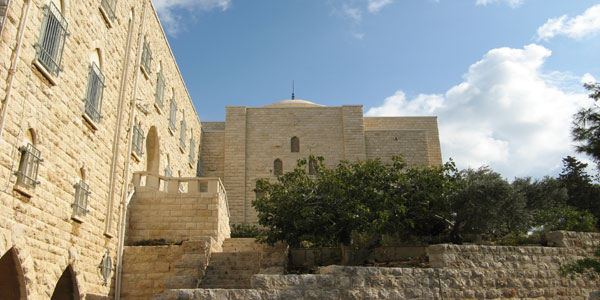 septima-aparicion-arcangel-miguel-Monasterio-del-monte-Carmelo-Haifa