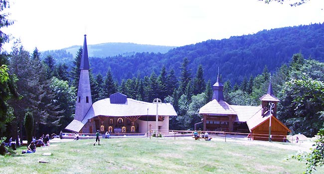 Iglesia-santuario-en-Litmanova