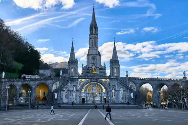 Santuario-de-Nuestra-Señora-de-Lourdes