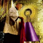 ¿Cuántos Mantos tiene la Virgen del Pilar de Zaragoza?