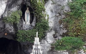 Lee más sobre el artículo Curiosidades de la Virgen de Lourdes