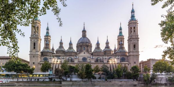Catedral Basílica del Pilar maria por el mundo