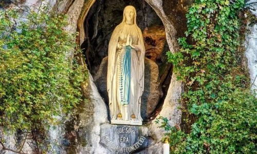 apariciones-virgen-lourdes-maria-por-el-mundo-1